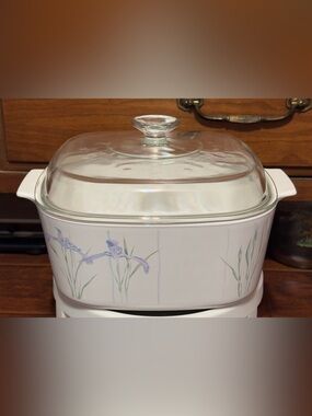 CORNING WARE SHADOW IRIS 5 LITER SQUARE CASSEROLE DISH WITH GLASS LID
